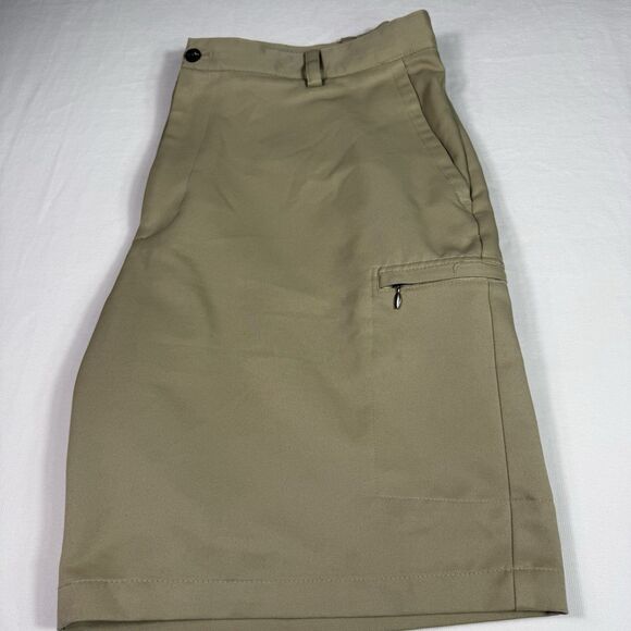 Izod Golf Mens Swingflex Cargo Shorts Khaki Size 38 Comfy Flexible Mesh Pockets - Picture 16 of 16